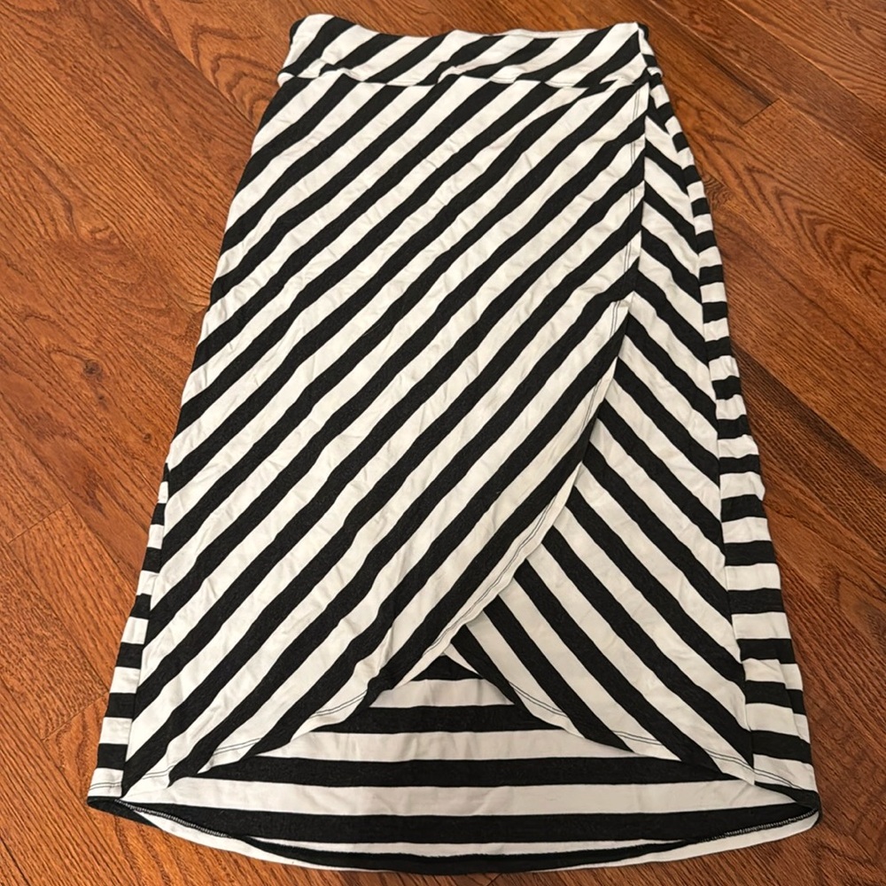 Athleta Striped Black White Skirt